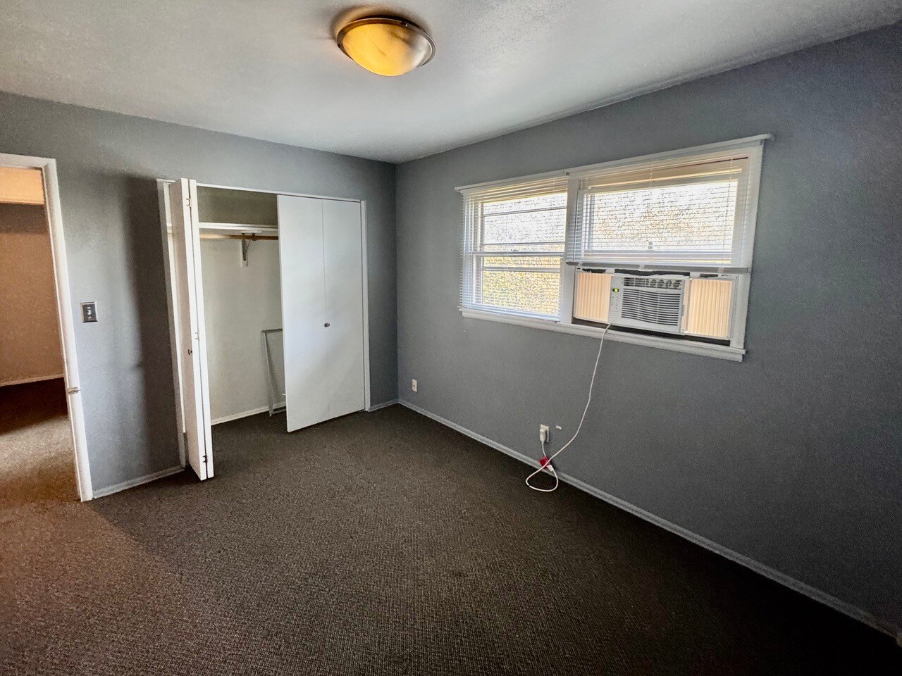 Building Photo - 728 Saint Charles St