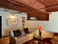 Building Photo - 520 Seneca St