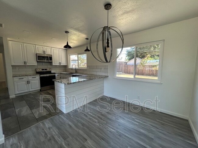 Building Photo - 2367 Pinturo Way