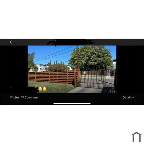 Building Photo - 1417 Bennett Ave