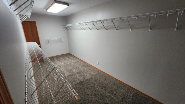 Building Photo - 1811 Miller Dr