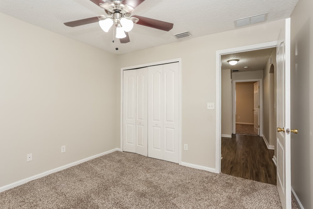 Building Photo - 3021 Captiva Bluff Cir