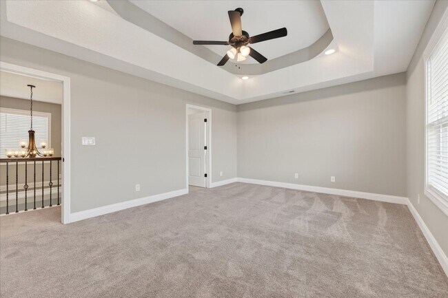 Building Photo - Pet Friendly Four Bedroom with Bonus!