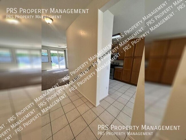 Building Photo - 2778 E Devon Ct