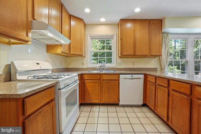 Building Photo - 18529 Heritage Hills Dr