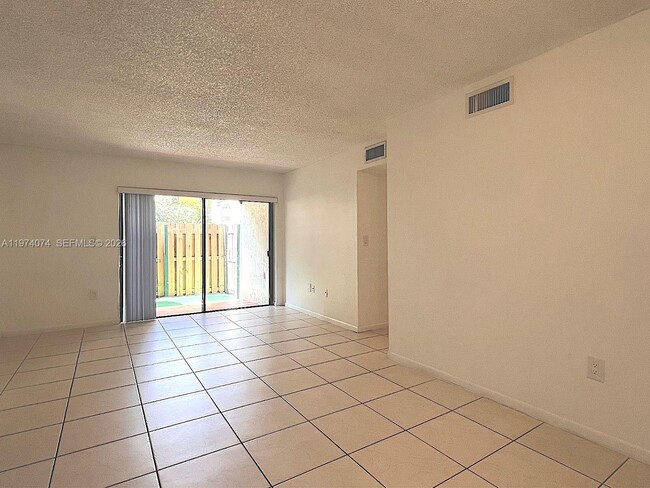 Building Photo - 8911 SW 123rd Ct