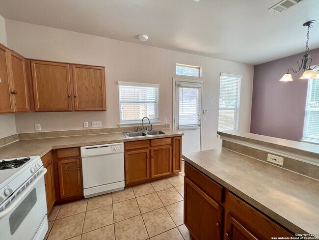 Building Photo - 301B Utterback-