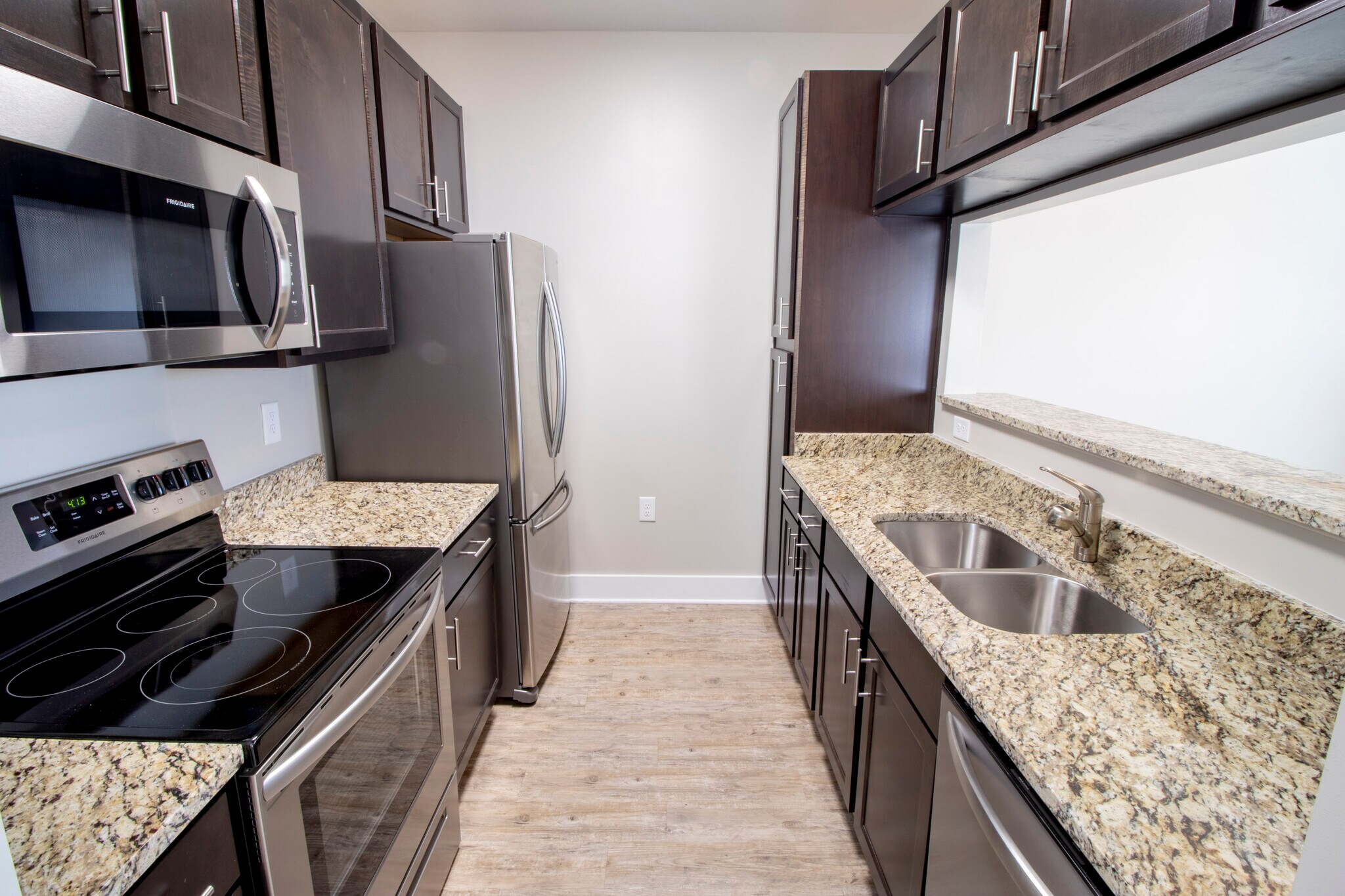 Kitchen - 230 Signature Pl
