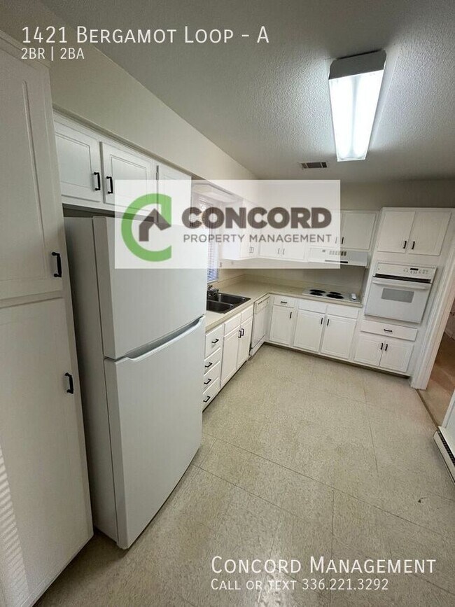 Building Photo - 1421 Bergamot Loop