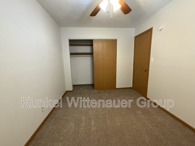 Building Photo - 1705 Jamestown Rd