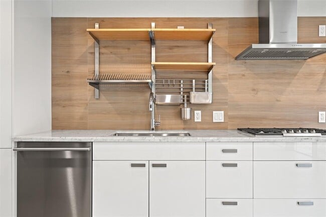 Building Photo - 12223 Old Stage Trail