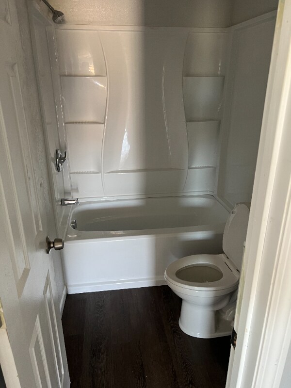 Building Photo - 810 Yucca Dr