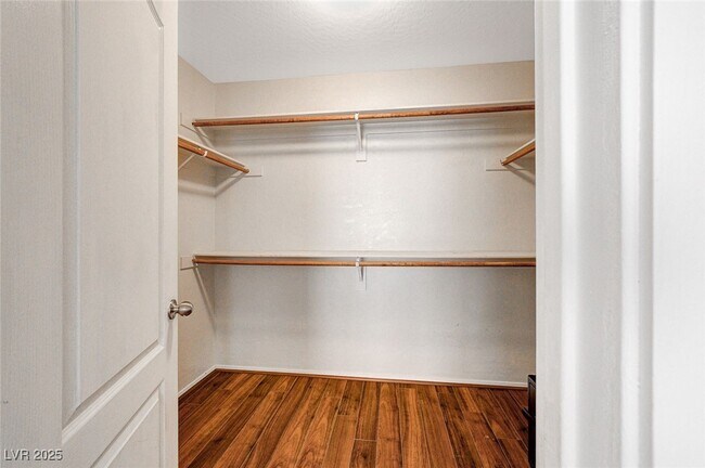 Building Photo - 7669 Lots Hills Dr