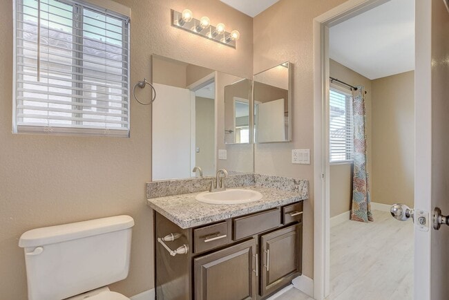Building Photo - Beautiful Summerlin Home! Hills Neighborho...