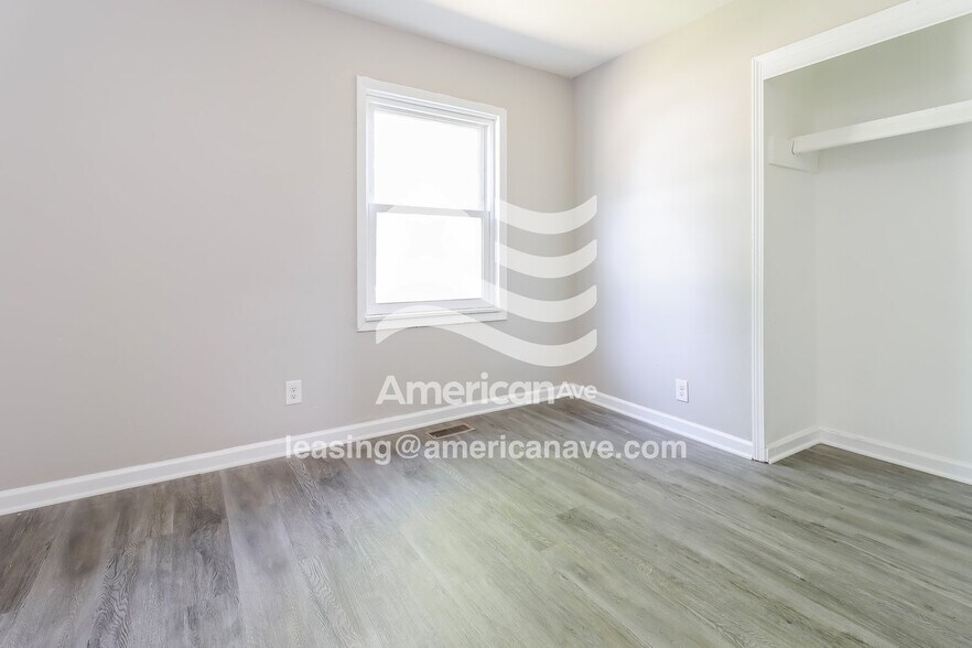 Building Photo - 4312 Moore St