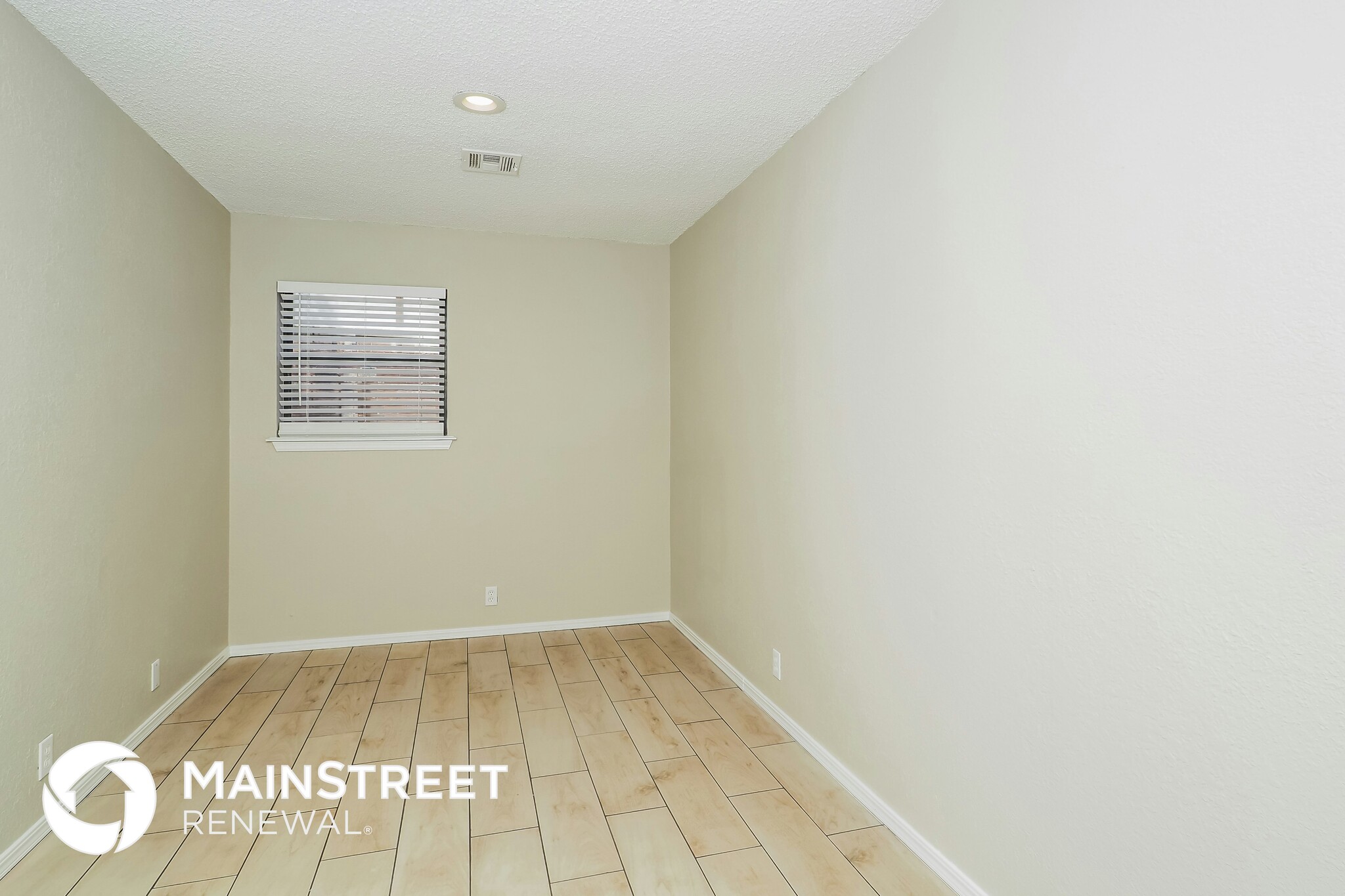 Building Photo - 2817 Fairfield Dr