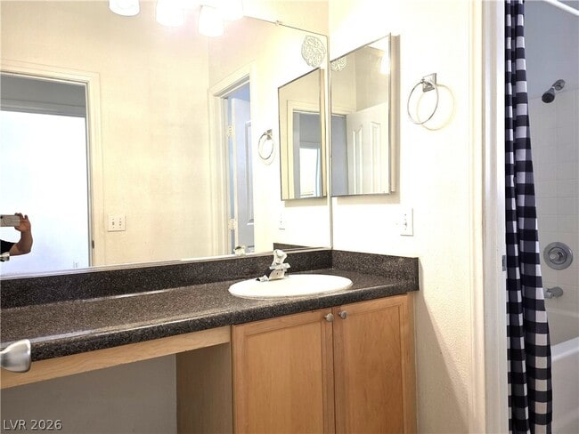 Building Photo - 9105 Sparkling Star St