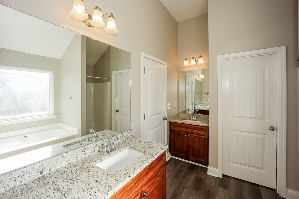 Building Photo - 5179 Howell Ct