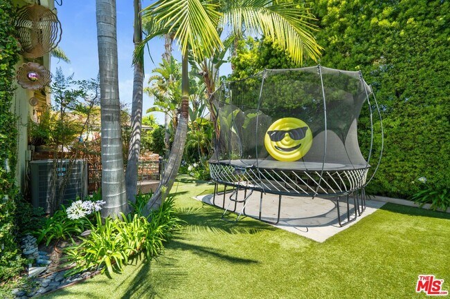 Building Photo - 1348 Morningside Wy