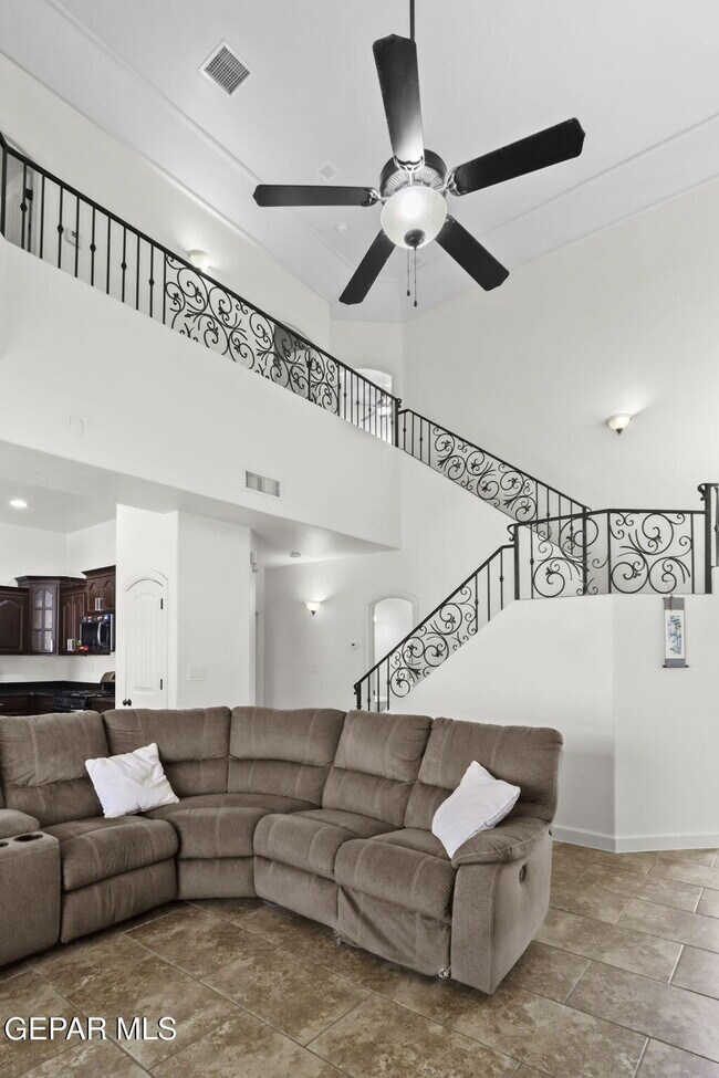 Building Photo - 11621 St Martin Way