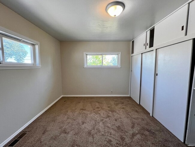Building Photo - Non-Refundable & Security Deposit Total: $...