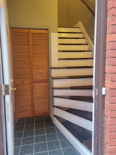 Stairs to unit. - 629 Oak St