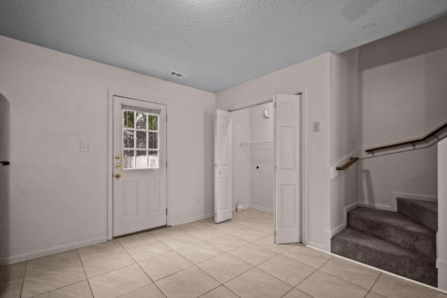 Building Photo - 968 W Pueblo Dr