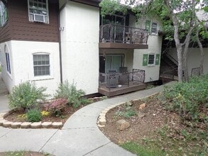 Building Photo - 954 Schneitter Cir