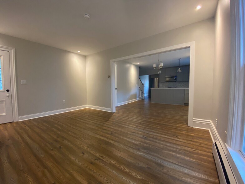 Building Photo - 437 Prospect Ave