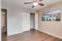 Building Photo - 8090 W Calhoun Dr