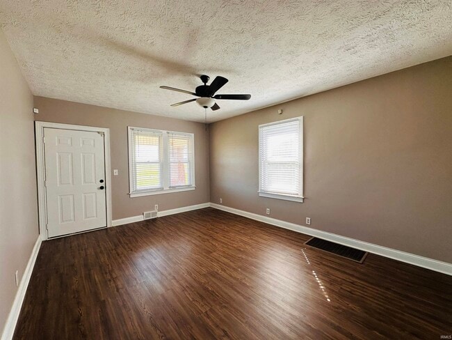 Building Photo - 5500 Big Cynthiana Rd