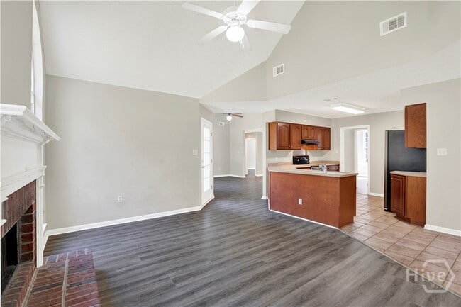 Building Photo - 387 Shady Hill Cir