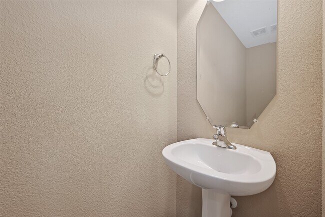 Building Photo - 18110 Rexine Ln