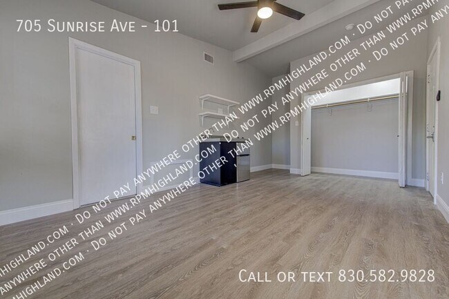 Building Photo - 705 Sunrise Ave