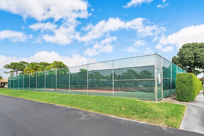 Building Photo - 5074 Privet Pl