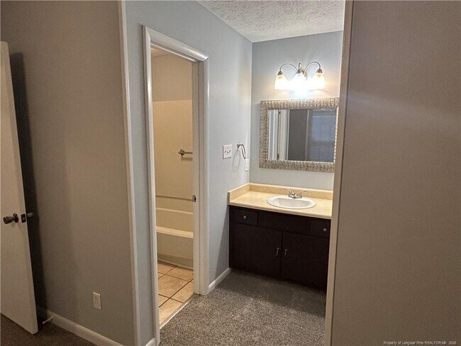 Building Photo - 7041 Candlewood Dr