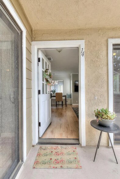 entrance off of private patio - 14 Coventry Ln