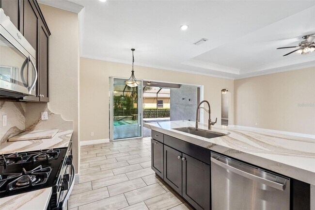 Building Photo - 1021 Kestrel Ct