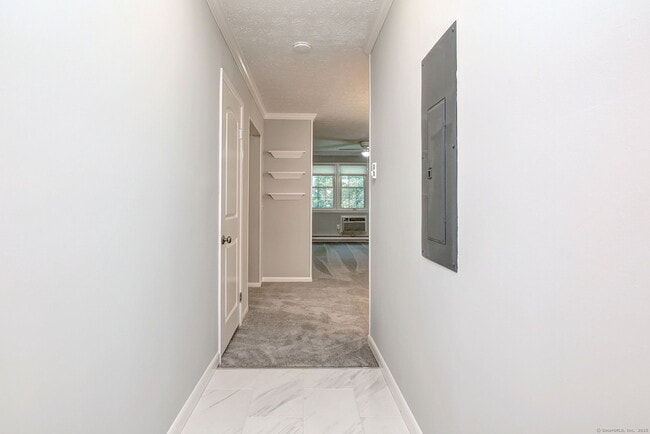 Building Photo - 181 Melba St