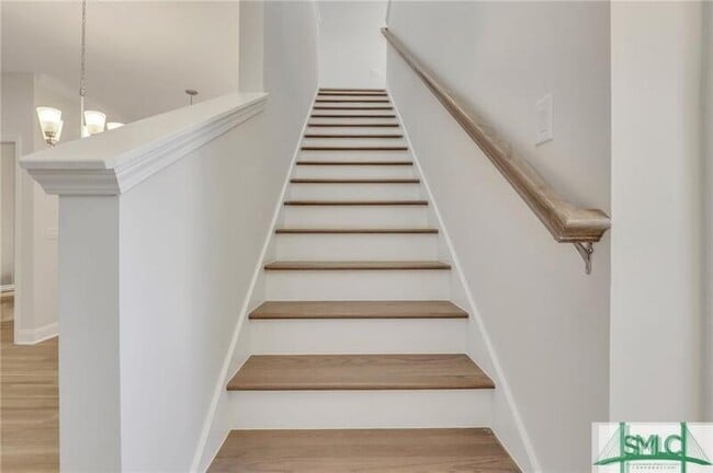 Building Photo - 157 Lower Creek Dr