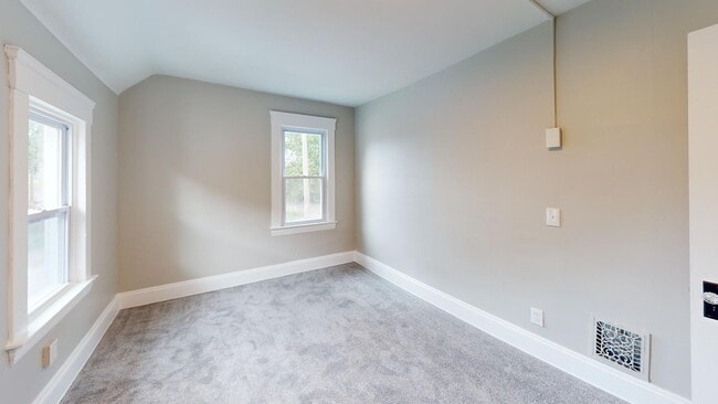 Building Photo - Brooklyn Centre - 3 Bedroom Single Family ...