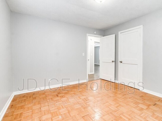 Building Photo - 536 E Northrup Dr