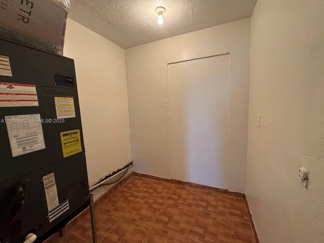 Building Photo - 19354 NW 28th Ct