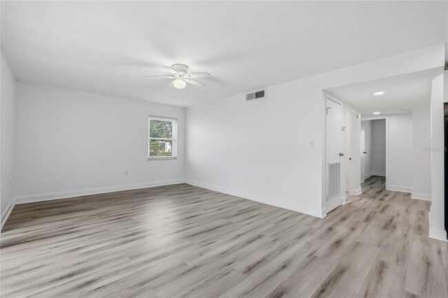 Building Photo - 379 S McMullen Booth Rd