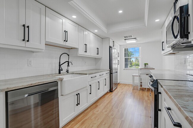 Building Photo - 1210 Sugar Sands Blvd