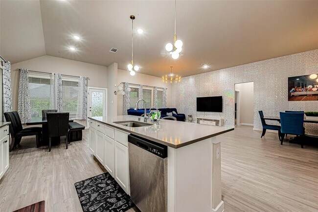 Building Photo - 4723 Great Acre Ln