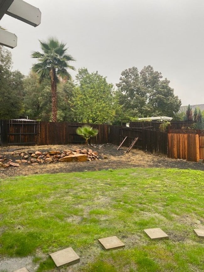Building Photo - Nice Home in Windsor Estates!!