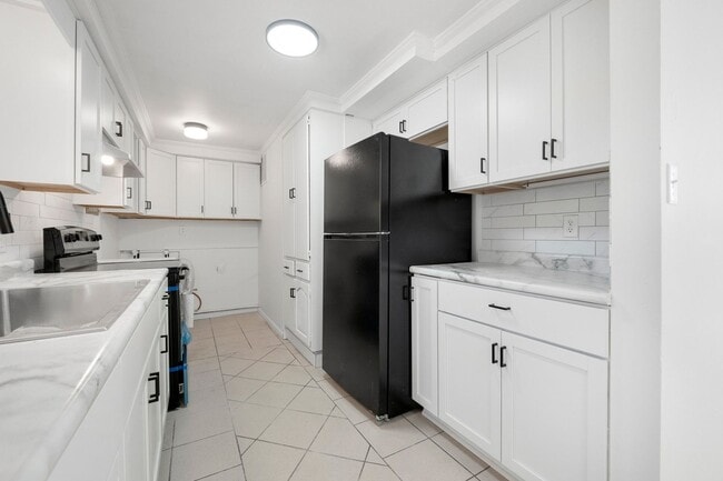 Building Photo - COMING SOON! Updated 3-Bedroom House