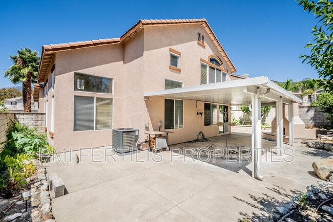 Building Photo - 5055 St Albert Dr