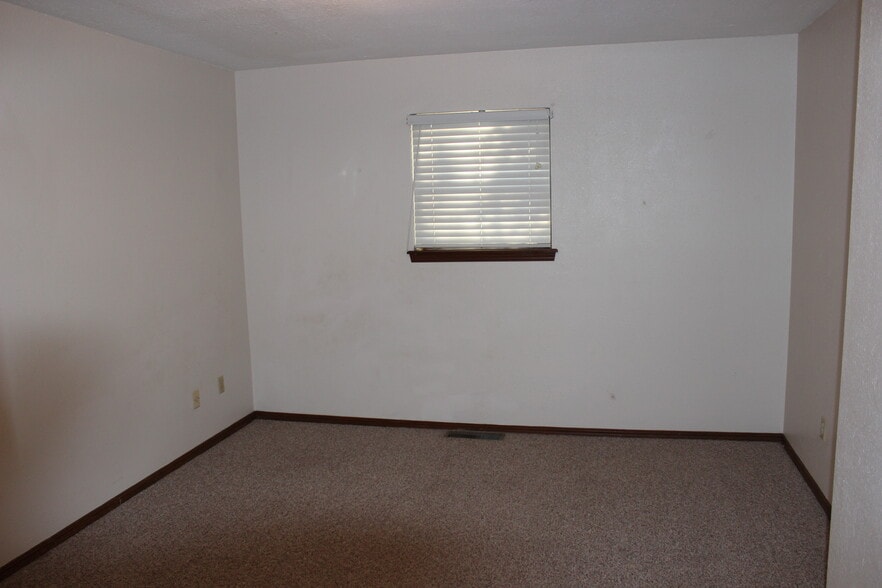 Bedroom One - 908 Acacia Cir